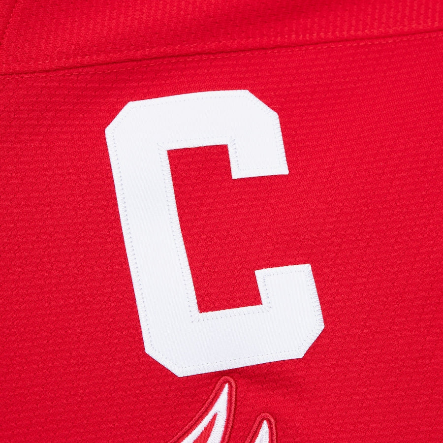 Detroit Red Wings 1996 Steve Yzerman Mitchell&Ness NHL BLUE LINE Vintage Hockey Jersey - Mitchell & Ness
