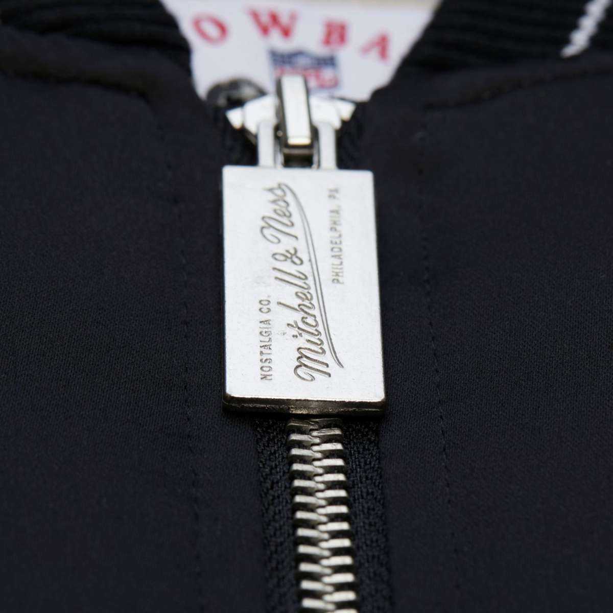 Las Vegas Raiders Throw it back Heavyweight Satin vintage Jacket - Mitchell&Ness