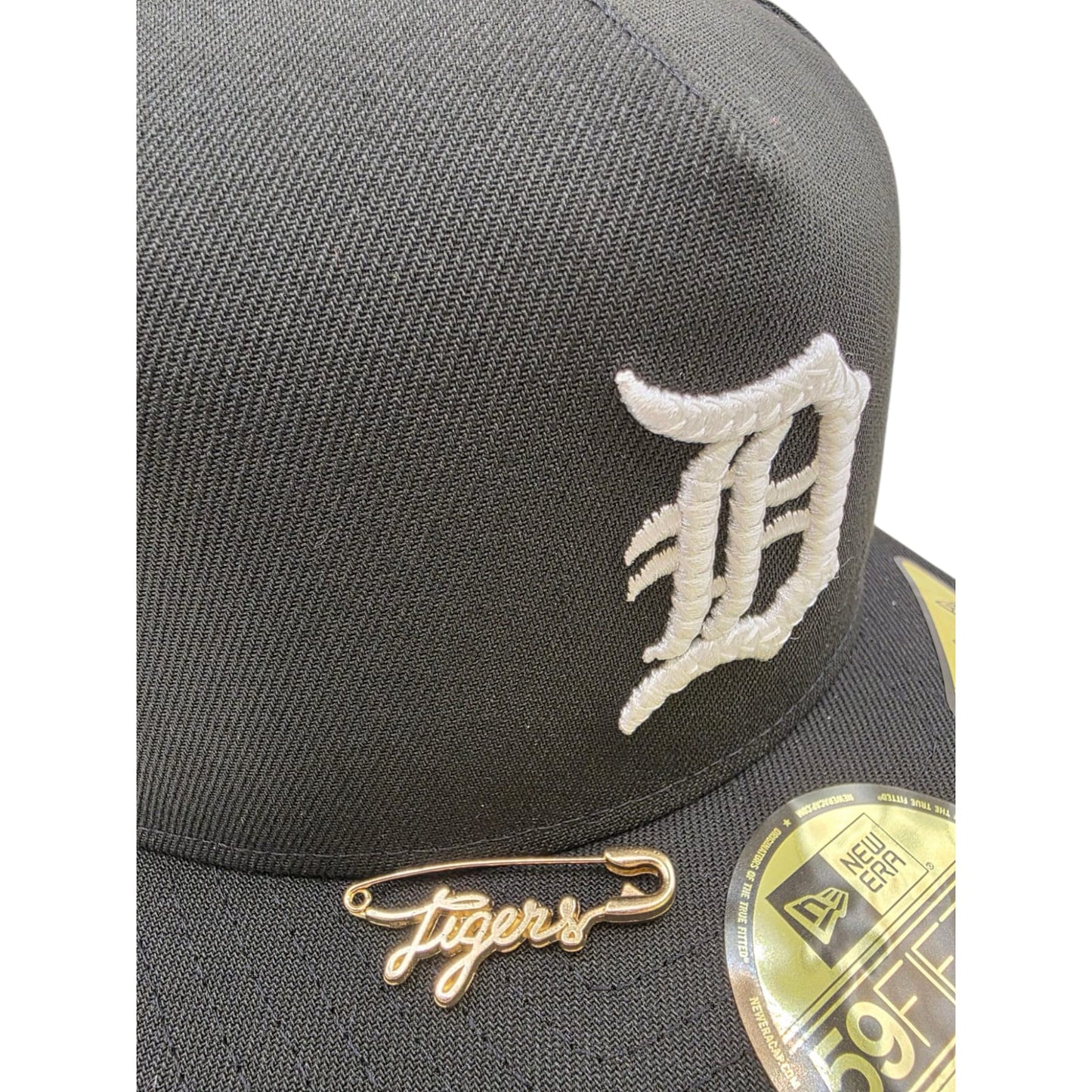 Detroit Tigers Black Script Safety Pin 59FIFTY A-Frame Fitted - New Era