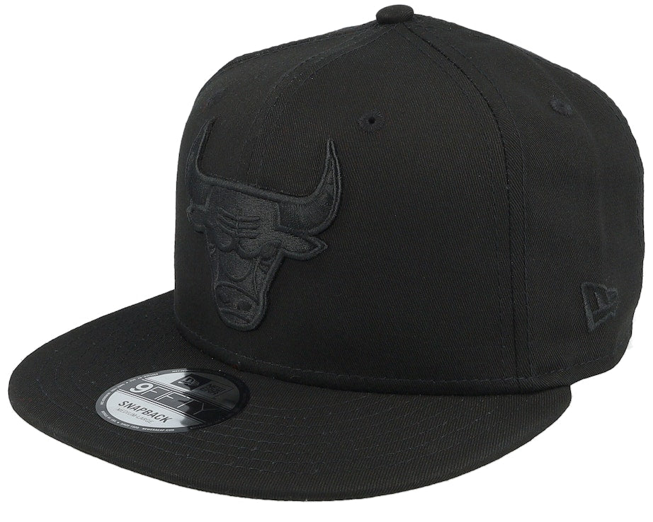 Chicago Bulls Monochrome Black New Era 9FIFTY Snapback Cap