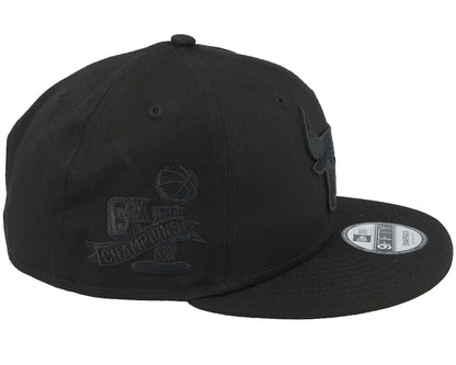 Chicago Bulls Monochrome Black New Era 9FIFTY Snapback Cap