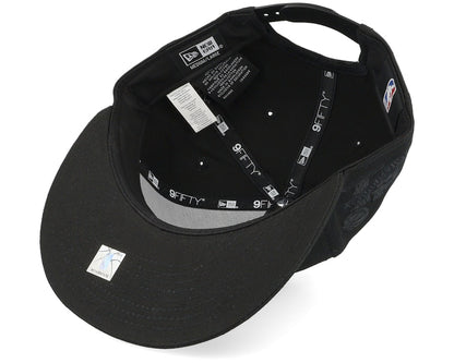 Chicago Bulls Monochrome Black New Era 9FIFTY Snapback Cap