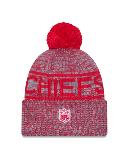 Kansas City Chiefs NFL Sideline 2025 Sport Knit Wintermütze - New Era