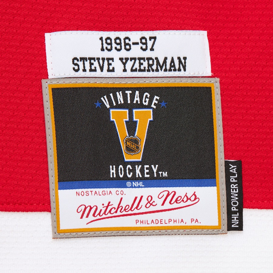 Detroit Red Wings 1996 Steve Yzerman Mitchell&Ness NHL BLUE LINE Vintage Hockey Jersey - Mitchell & Ness
