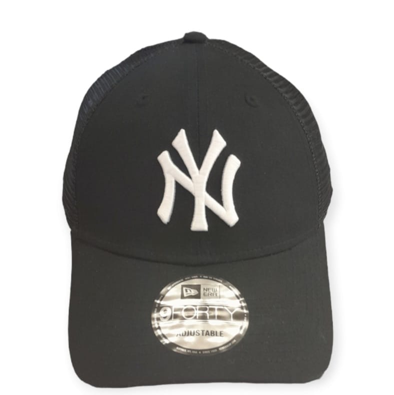 New York Yankees New Era 9FORTY Home Field Snapback Cap