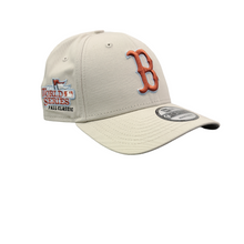 Laden Sie das Bild in den Galerie-Viewer, Boston Red Sox New Era 9FORTY Snapback Cap