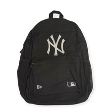 Laden Sie das Bild in den Galerie-Viewer, New York Yankees New Era MLB Delaware Pack