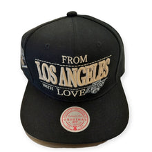 Laden Sie das Bild in den Galerie-Viewer, Los Angeles Kings Mitchell&amp;Ness NHL &quot;With Love&quot; Snapback