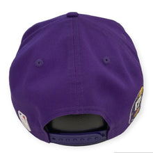 Laden Sie das Bild in den Galerie-Viewer, Los Angeles Lakers New Era 9FIFTY 17x Champions Snapback Cap