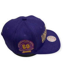 Laden Sie das Bild in den Galerie-Viewer, Los Angeles Lakers Mitchell&amp;Ness NBA &quot;With Love&quot; Snapback