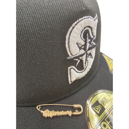 Seattle Mariners  Black Script Safety Pin 59FIFTY A-Frame Fitted - New Era