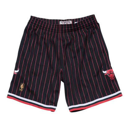 Chicago Bulls 1996-97 Black Alternate Swingman Shorts - Mitchell & Ness