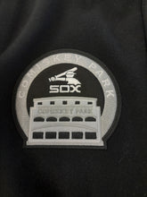 Laden Sie das Bild in den Galerie-Viewer, Chicago White Sox Heritage Varsity Jacket