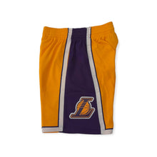 Laden Sie das Bild in den Galerie-Viewer, Los Angeles Lakers Mitchell&amp;Ness HWC NBA Swingman Shorts