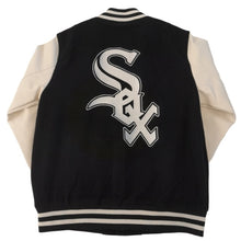 Laden Sie das Bild in den Galerie-Viewer, Chicago White Sox Heritage Varsity Jacket