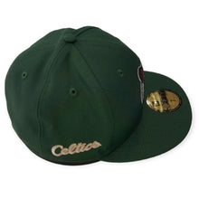 Laden Sie das Bild in den Galerie-Viewer, Boston Celtics New Era 59FIFTY NBA City Edition 22 Alternative Cap