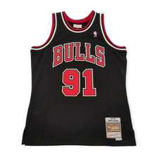 Laden Sie das Bild in den Galerie-Viewer, Chicago Bulls Dennis Rodman Mitchell&amp;Ness HWC Swingman Jersey