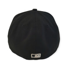 Laden Sie das Bild in den Galerie-Viewer, Chicago White Sox New Era 59FIFTY MLB Official On-Field Cap
